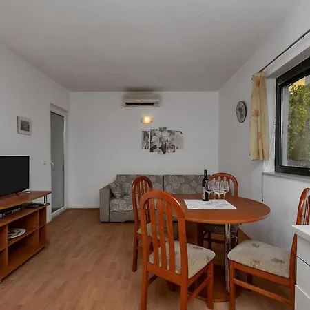 Antonela Apartament *