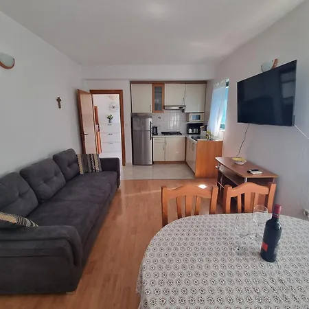 Apartman Antonela *